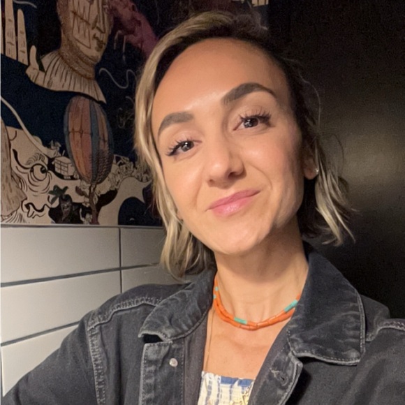 Meet your Posher, Hannah - Picture 6 of 9